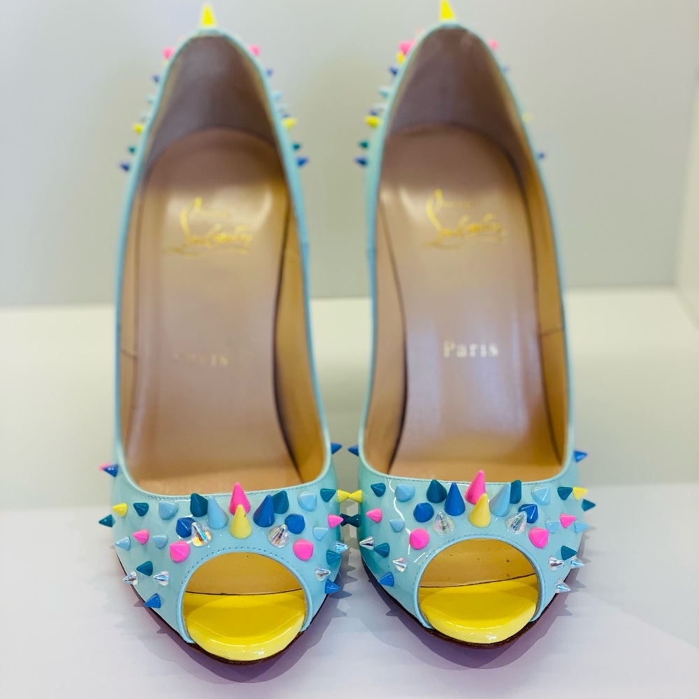 JURAYOO 100 Christian Louboutin peep toe Size 37